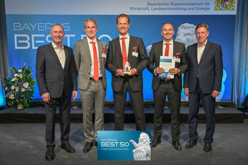 T&O Group erhält Auszeichnung Bayerns Best 50 - Preisträger mit Minsiter Hubert Aiwanger